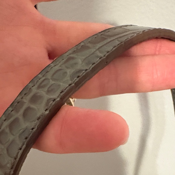 Elegant Gray Crocodile leather Bag with Gold Accents - Picture 9 of 17